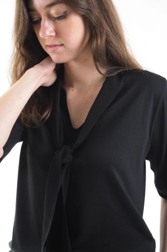 Blouse noire noeud 1970 | MARINE Auvelais