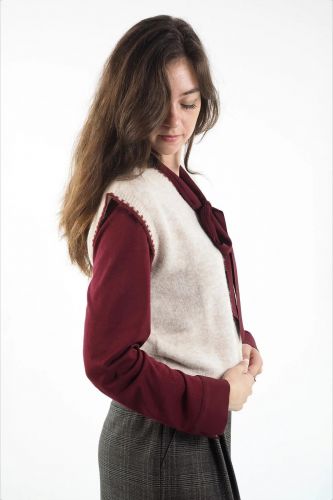 Pull sans manches beige et bordeaux SEVENTY | MARINE Auvelais