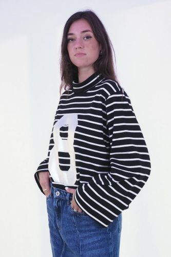 T-shirt noir ligné avec imprimé 