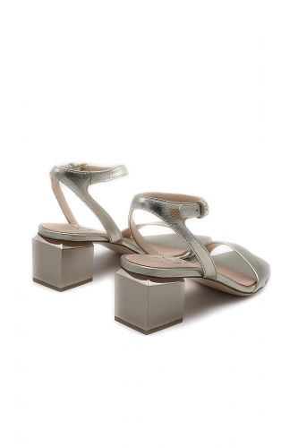 Sandales en cuir vernis doré AGL | Marine