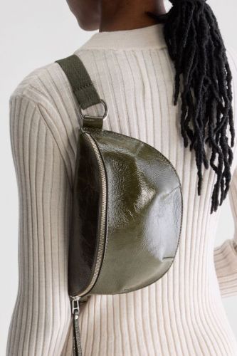 Banane en cuir vernis kaki BELLEROSE | Marine