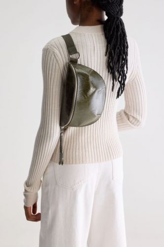 Banane en cuir vernis kaki BELLEROSE | Marine