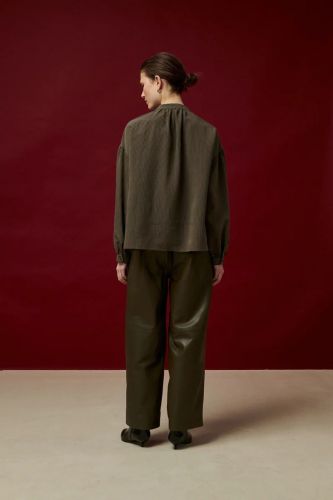Pantalon cuir vert BELLEPIECE | Marine Auvelais 