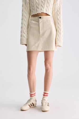 Jupe courte vanille en vinyle BELLEROSE | Marine