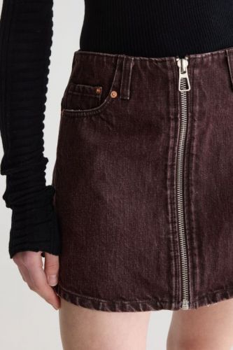 Mini-jupe en denim burgundy avec tirette devant BELLEROSE | Marine