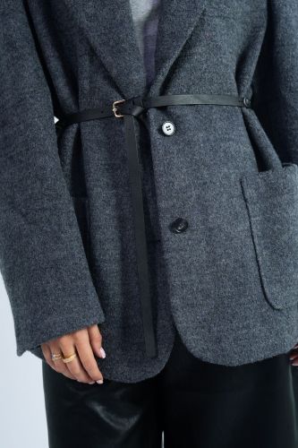 Blazer oversize gris avec fine ceinture noire à la taille BERENICE | Marine
