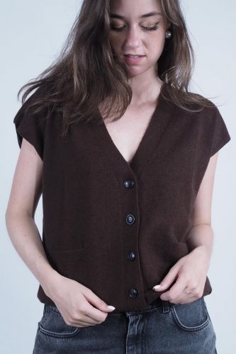 Berenice cardigan Brun femmes (cardigan sans manches col V - GUSTAVE chocolat) - Marine | Much more than shoes