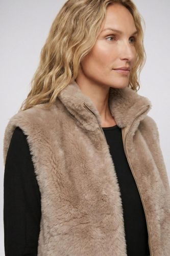 Gilet sans manche en fausse fourrure beige BLONDE N°8 | MARINE Auvelais