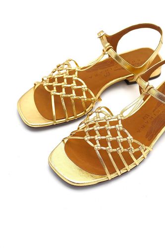 Sandale plate dorée CHIE MIHARA | Marine