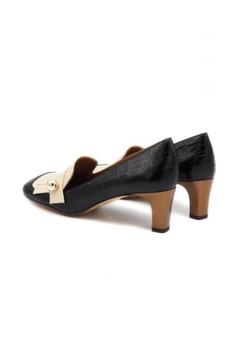 Mocassin en cuir bicolore à franges CHIE MIHARA | MARINE Auvelais