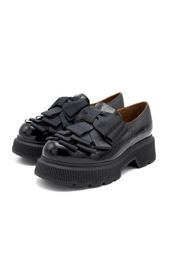 Mocassins vernis noir CHIE MIHARA | Marine