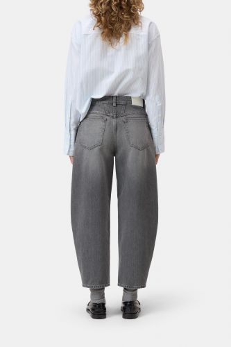 Jeans denim gris barrel CLOSED | Marine Auvelais 