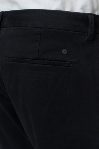 Pantalon en sergé de coton stretch noir CLOSED | Marine