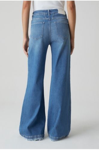 Jeans large & frangé 