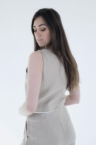 Eleh gilet Camel femmes (Gilet camel - 0072 cammello) - Marine | Much more than shoes