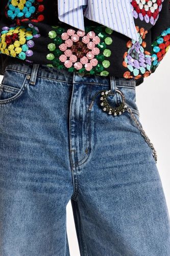Jean barrel avec coutures torsadées et chaîne décorative ESSENTIEL ANTWERP | Marine