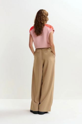 Polo rose avec sequins oranges et perles ESSENTIEL ANTWERP | Marine