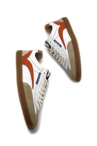 Baskets blanc avec détail orange FLORIS VAN BOMMEL | Marine