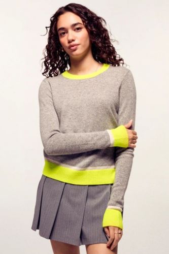 Pull col rond gris et détails jaune fluo FRON FUTURE | MARINE Auvelais