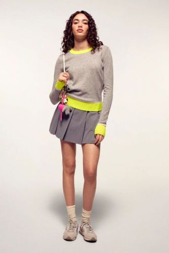 Pull col rond gris et détails jaune fluo FRON FUTURE | MARINE Auvelais