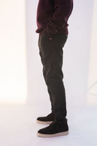 Pantalon chino noir coupe droite HERO SEVEN | Marine