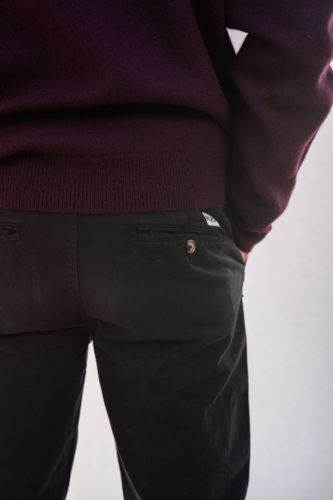 Pantalon chino noir coupe droite HERO SEVEN | Marine