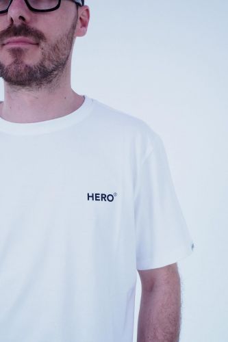 T-shirt blanc St Tropez HERO SEVEN | Marine