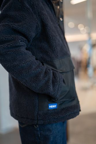 Veste sherpa à capuche bleue HERO SEVEN | Marine
