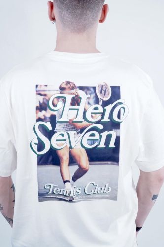 T-shirt écru avec impression au dos HERO SEVEN | Marine
