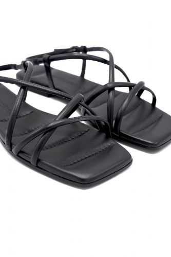 Sandale plate KENNEL & SCHMENGER en cuir noir | Marine