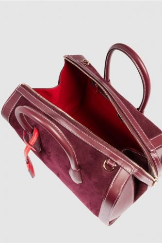 Lancel sac Bordeaux femmes (Sac BCBG grand bowling porté main avec l - A13693 BCBG cassis) - Marine | Much more than shoes
