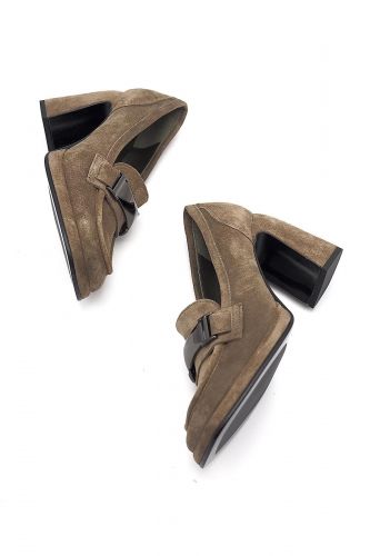 Laura Bellariva mocassin Taupe femmes (mocassin talon haut large barette nickel - 9731 Moc taupe talon haut) - Marine | Much more than shoes