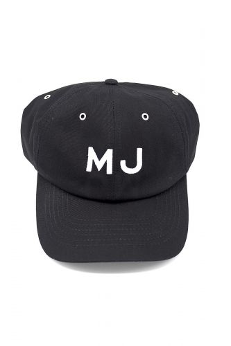 Casquette noire et initiales MJ en blanc Marc Jacobs