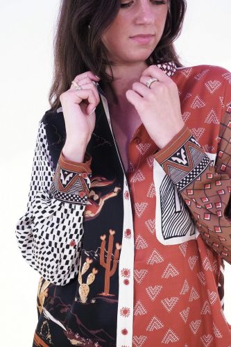 Chemise soyeuse brune & noire avec motifs unique ME369 | Marine