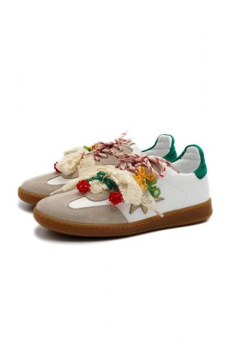 Baskets bas blanches lacets dentelles et perles MELINE | Marine