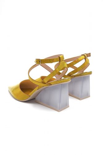 Sandales en cuir métalisé jaune RAS | Marine