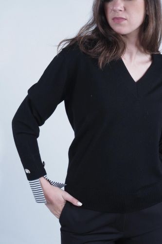 Pull noir avec détails TARA JARMON | Marine 