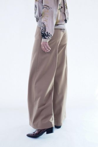 Pantalon camel coupe large THE LATEST | Marine