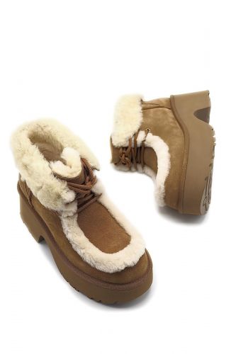 Bottine en nubuk camel & écru à talons UGG | Marine