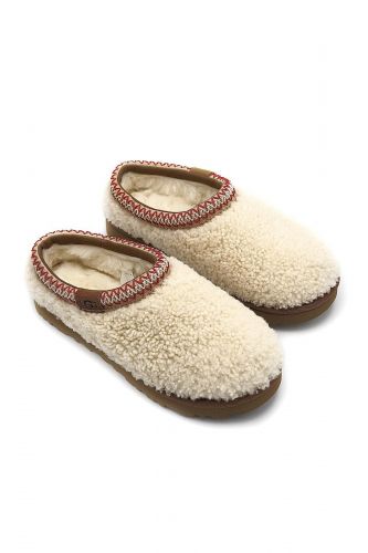 Sabot en peau de mouton bouclée écru UGG | Marine