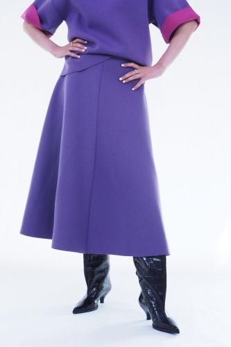 Jupe evasée mauve en néoprène