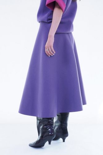 Jupe evasée mauve en néoprène