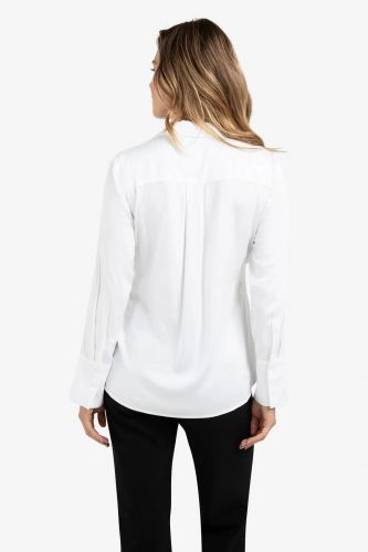 Chemise blanche ornée de boutons discrets et d'une ceinture accentuée YAYA | Marine