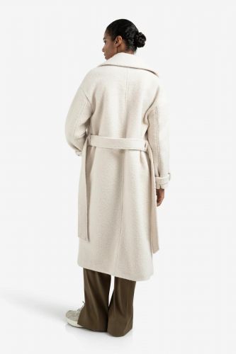 Long manteau écru en maille bouclée avec ceinture, coupe oversize YAYA | Marine