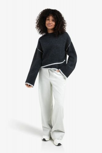 Pull court bleu gris à lignes contrastées YAYA | Marine