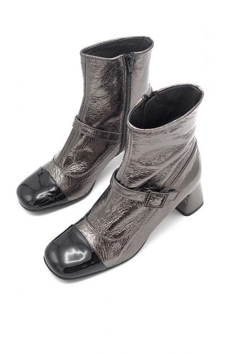 Boots en cuir vernis argenté ZINDA | Marine