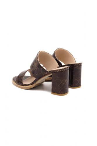 Zinda mule Brun femmes (mule talon droit crocco - 3500 crocco brun) - Marine | Much more than shoes