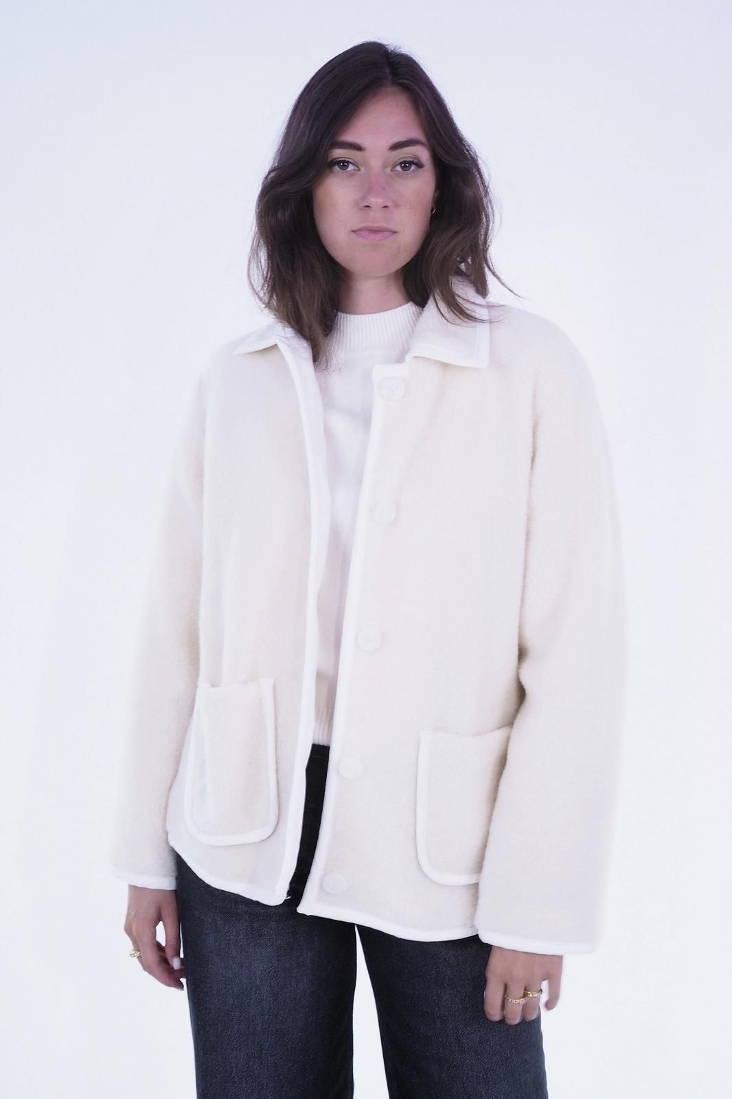 A.P.C. Femme manteau Ecru