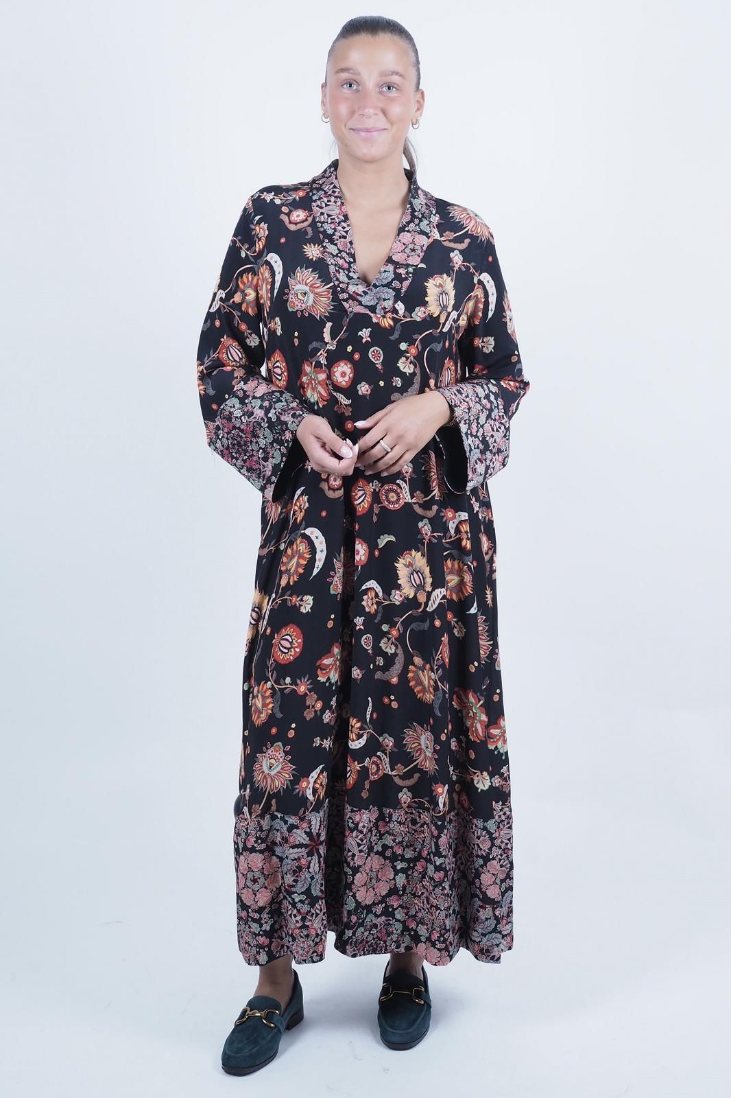 Momoni robe Noir Momoni robe Noir